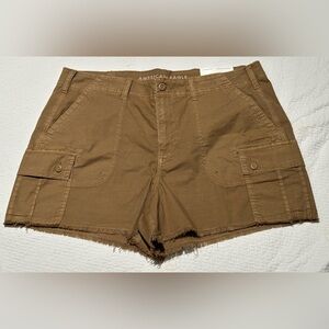 ✨NWT✨ American Eagle Outfitters: Women’s Cargo Shorts- Size 16